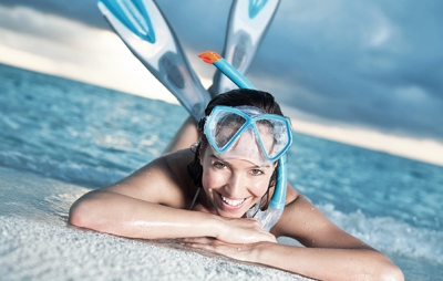 Snorkeling in Playa Coral and Saturno Cave